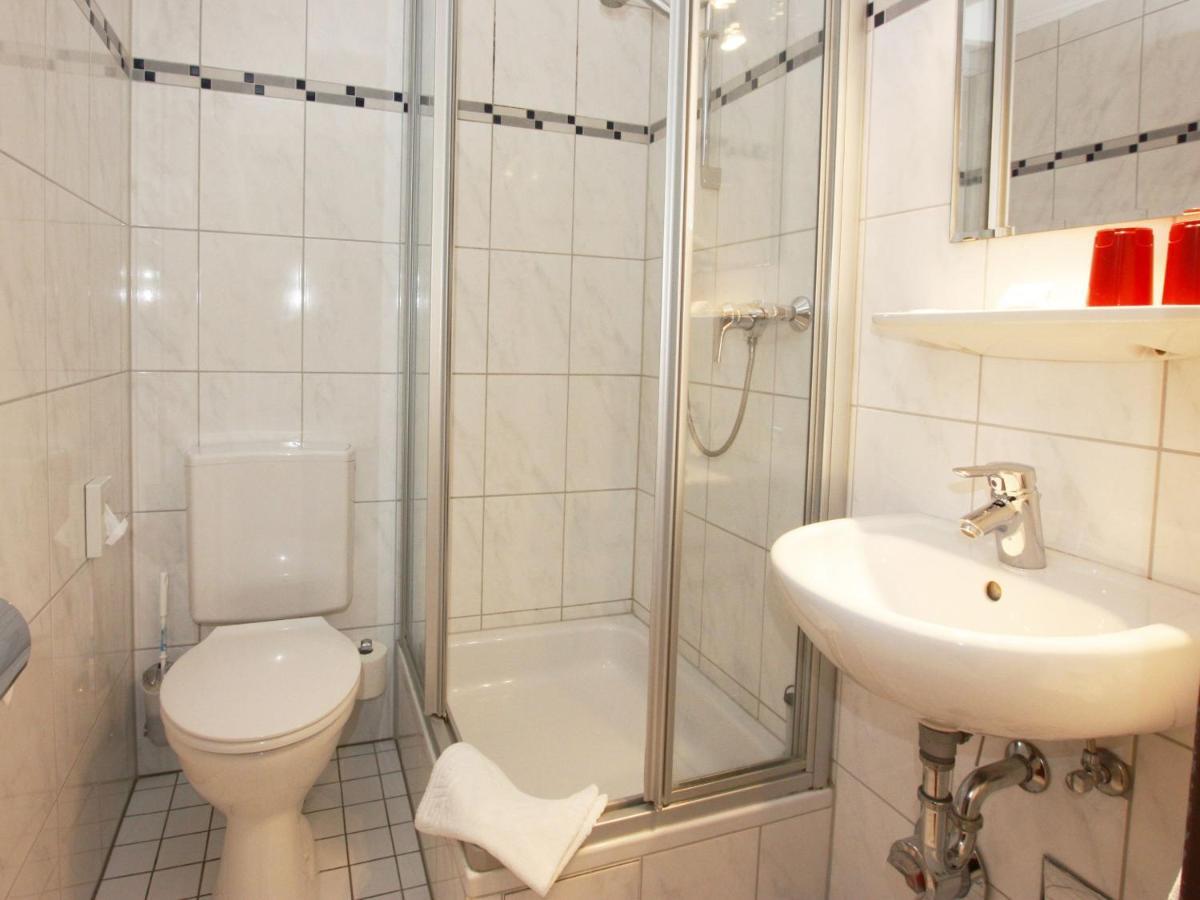 פרייבורג Hotel Baeren Garni מראה חיצוני תמונה